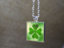 Four Leaf CLOVER Pendant  - Good Luck Necklace #6007